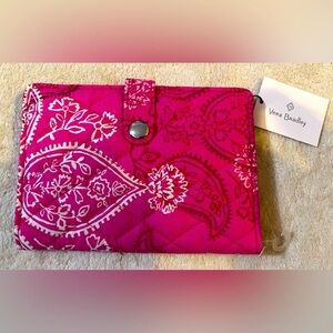 Vera Bradley Travel Wallet NWT.